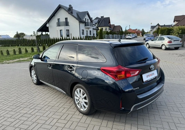 Toyota Auris cena 49999 przebieg: 179000, rok produkcji 2015 z Przedbórz małe 172